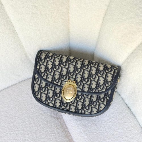 Dior Medium Oblique Jacquard Medaillon Flap Bag Grained Calfskin (2)
