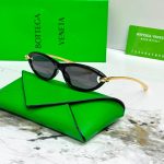 Bottega Veneta Knot Detail BV1390S Cat Eye Sunglasses black