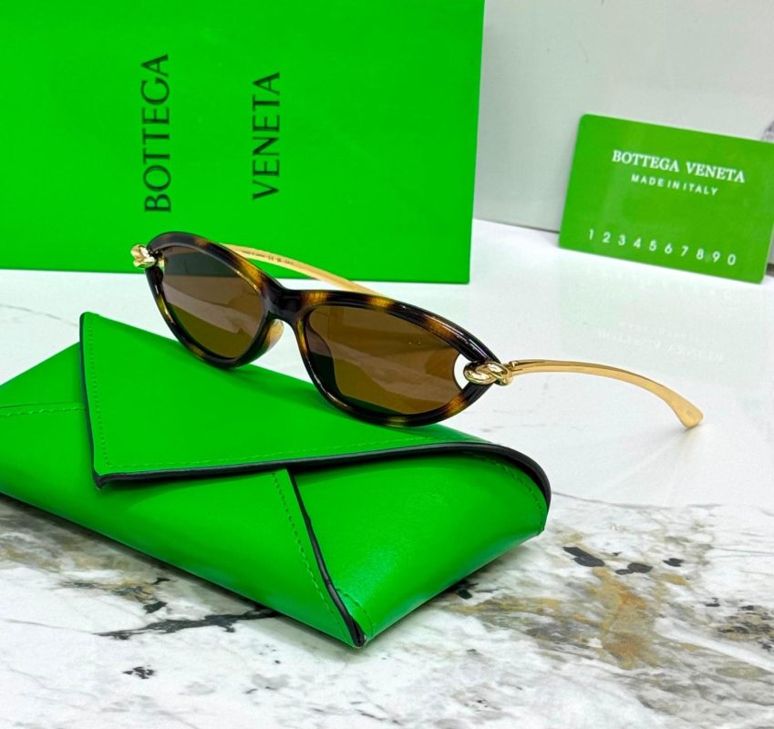 Bottega Veneta Knot Detail BV1390S Cat Eye Sunglasses brown