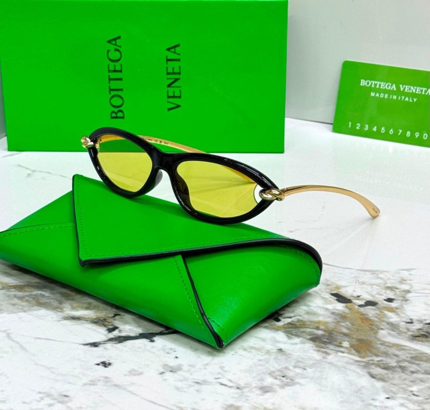 Bottega Veneta Knot Detail BV1390S Cat Eye Sunglasses yellow