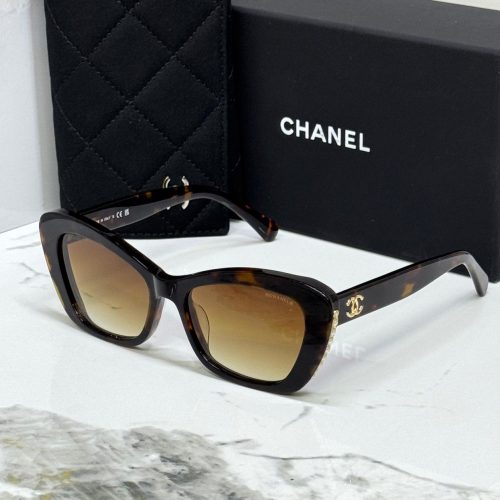 Chanel Brown Acetate Pearl Cat Eye CC 5481H Sunglasses