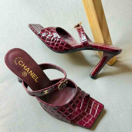 Chanel Burgundy Crocodile Embossed Leather Square Toe Heels