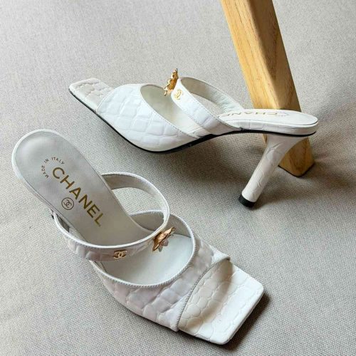 Chanel White Crocodile Embossed Leather Square Toe Heels