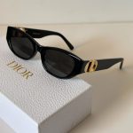 Dior 30Montaigne S9U Oval Acetate Sunglasses With Gold CD Logo