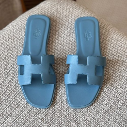 Hermes Oran Bleu Bleuet Epsom Leather Flat Sandals