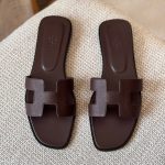 Hermes Oran Burgundy Epsom Leather Flat Sandals