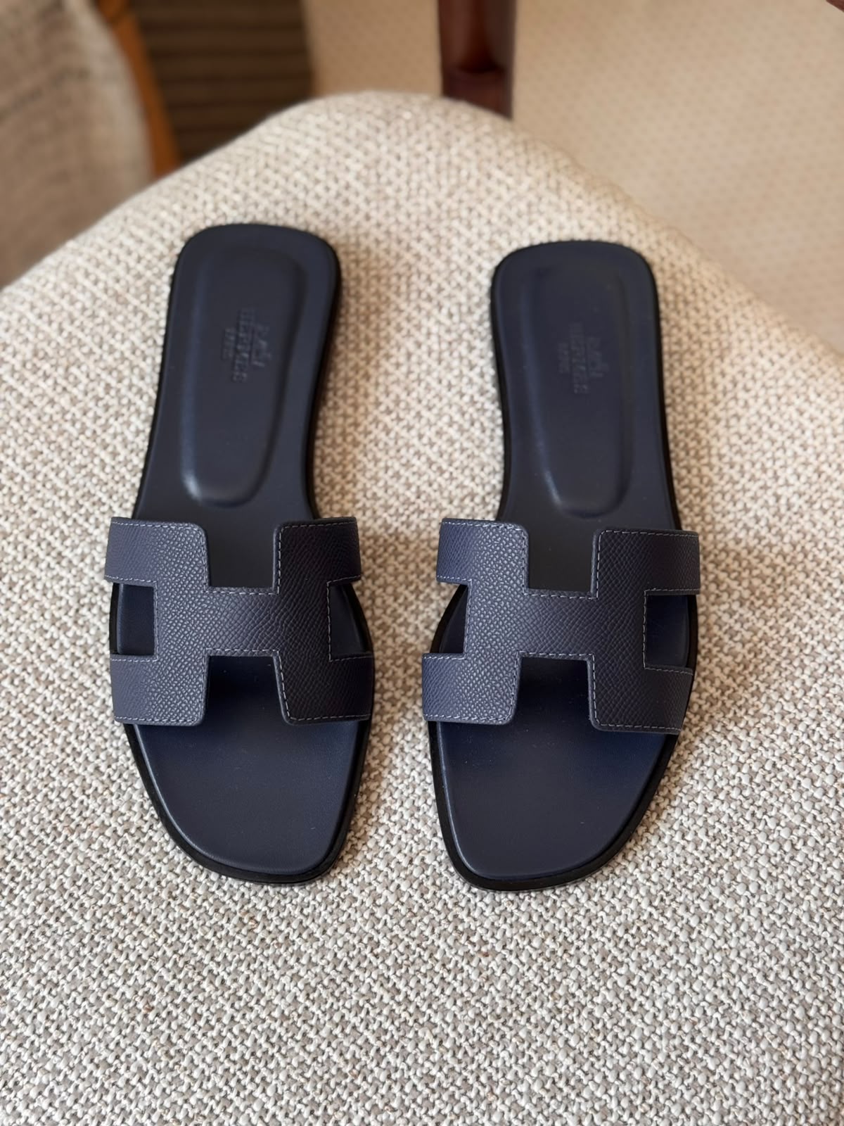Hermes Oran Dark Navy Blue Epsom Leather Flat Sandals Hermes Oran Dark Navy Blue Epsom Leather Flat Sandals