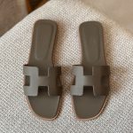 Hermes Oran Etoupe Epsom Leather Flat Sandals