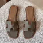 Hermes Oran Etupe Epsom Leather Flat Sandals Natural Leather Insole
