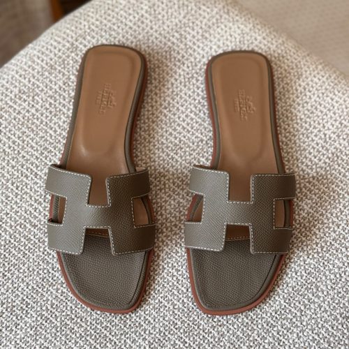 Hermes Oran Etupe Epsom Leather Flat Sandals Natural Leather Insole