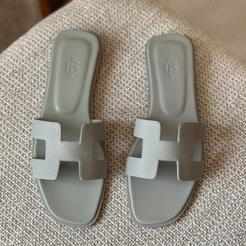 Hermes Oran Grey Epsom Leather Flat Sandals