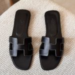 Hermes Oran Noir Black Calfskin Leather Flat Sandals
