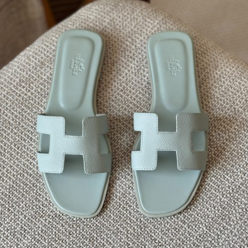 Hermes Oran Vert Embrun Epsom Leather Flat Sandals