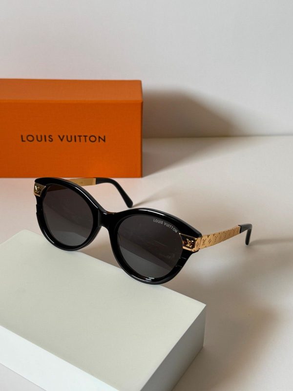 Louis Vuitton Petit Soupcon Black Cat Eye Acetate Sunglasses