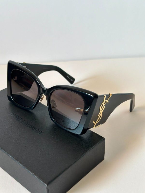 Saint Laurent SL M119 Blaze Oversized Sunglasses In Black