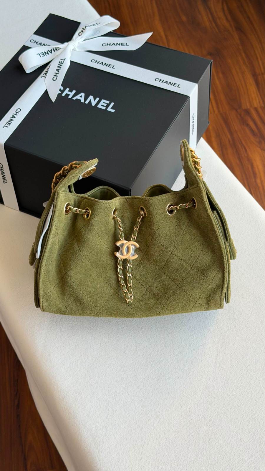 Chanel 25 Small Hobo Bag Khaki Suede Leather Chanel 25 Small Hobo Bag Khaki Suede Leather