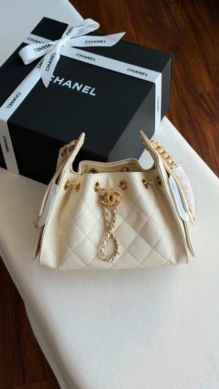 Chanel 25 Small Hobo Bag Off-White Caviar Leather
