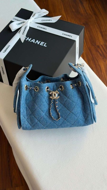 Chanel 25 Small Hobo Bag in Blue Washed Denim Quilted