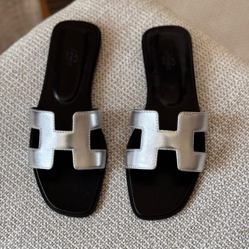Hermes Oran Metallic Finish Goatskin Leather Flat Sandals