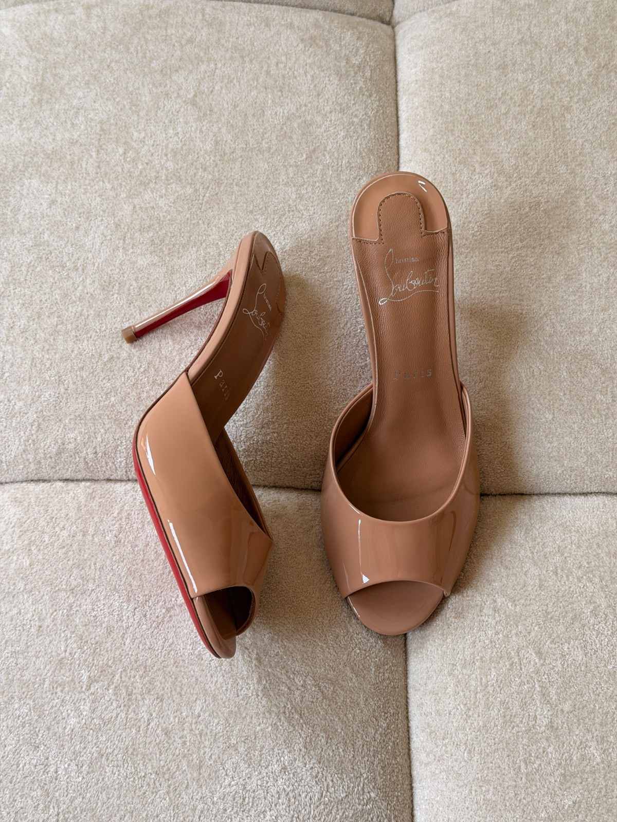 Christian Louboutin Neutral Me Dolly 100MM Patent Mules Christian Louboutin Neutral Me Dolly 100MM Patent Mules