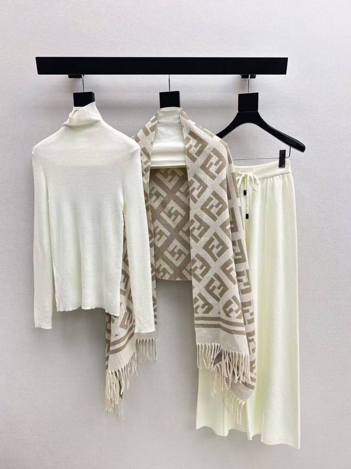Fendi FF Monogram Knit Cardigan & Wide-Leg Pants Set (4) Fendi FF Monogram Knit Cardigan & Wide-Leg Pants Set