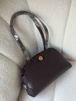 Hermes Tablier Sellier Rouge Sellier Vache Hunter & Toile Militaire Shoulder Bag