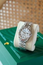 Rolex Datejust 31mm Mother Of Pearl Diamond Dial Ladies Watch