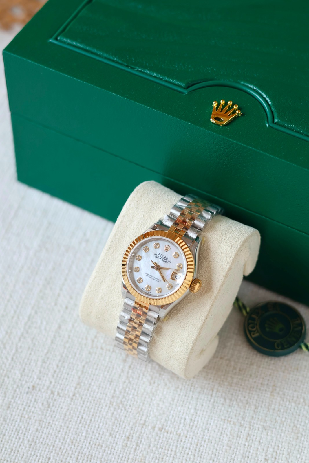 Rolex Datejust 31mm White Mother Of Pearl MOP Diamond Dial 278274-0032 Ladies Watch Rolex Datejust 31mm White Mother Of Pearl MOP Diamond Dial Ladies Watch