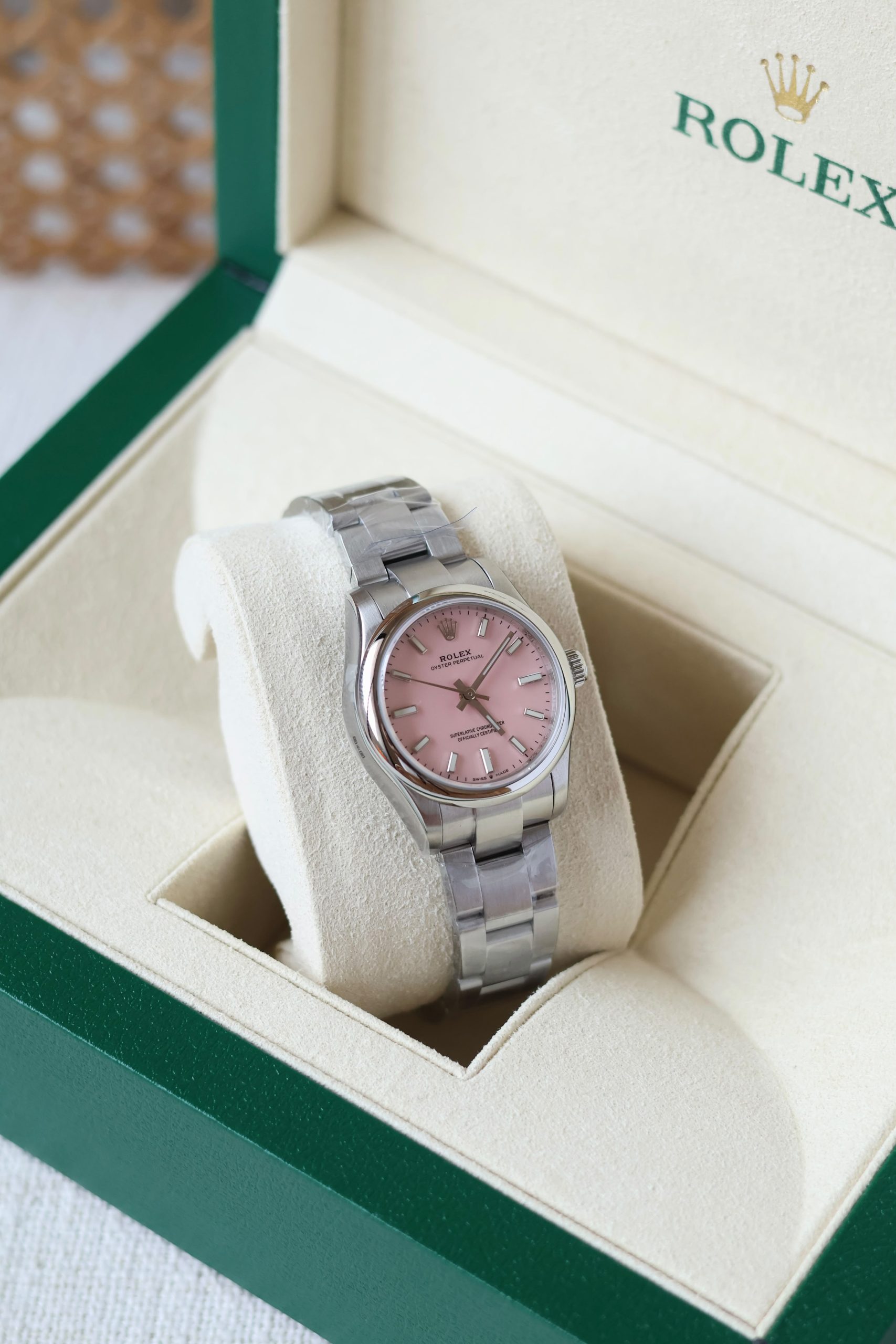 Rolex Oyster Perpetual 31 Candy Pink 277200 Women's Watch Rolex Oyster Perpetual 31 Candy Pink 277200 Women's Watch