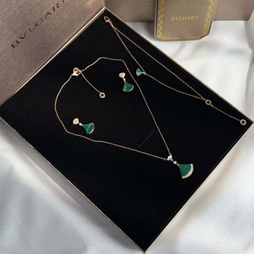 Bvlgari Divas Dream Green Diamond Pendant Set (1)