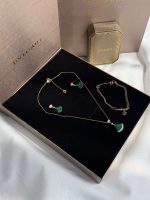 Bvlgari Divas Dream Green Diamond Pendant Set