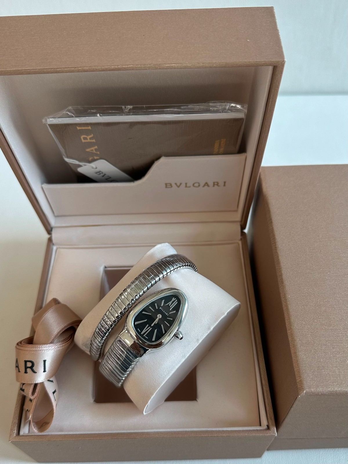 Bvlgari Serpenti Tubogas 35mm Black Dial Stainless Steel Ladies Watch Bvlgari Serpenti Tubogas 35mm Black Dial Stainless Steel Ladies Watch