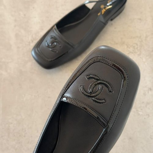 Chanel 26B square toe leather slingback flats black