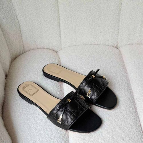 Dior cannage slide sandals black