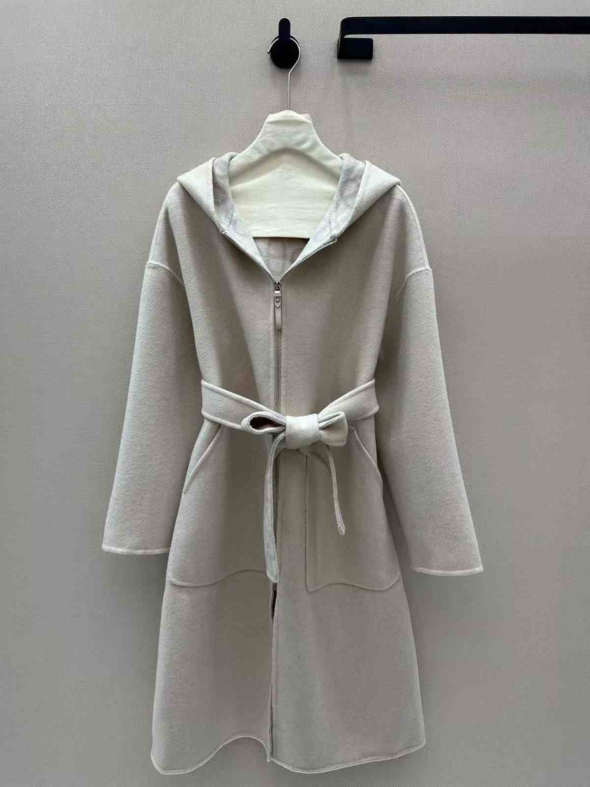 Dior reversible hooded wrap coat off white Dior reversible hooded wrap coat off white