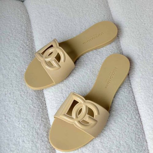 Dolce-Gabbana-beachwear-rubber-slides-beige