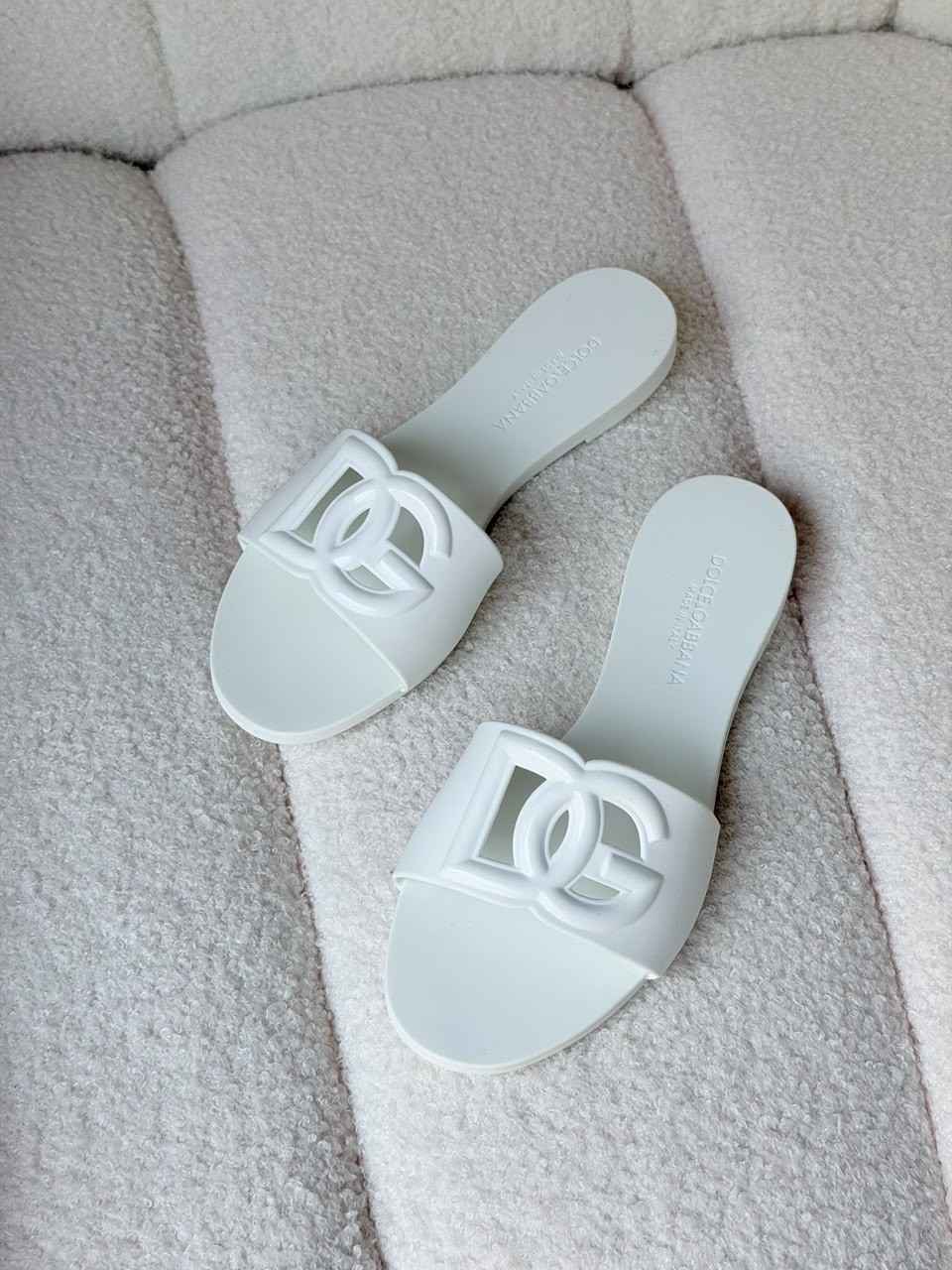Dolce & Gabbana beachwear rubber slides white Dolce-Gabbana-beachwear-rubber-slides-white