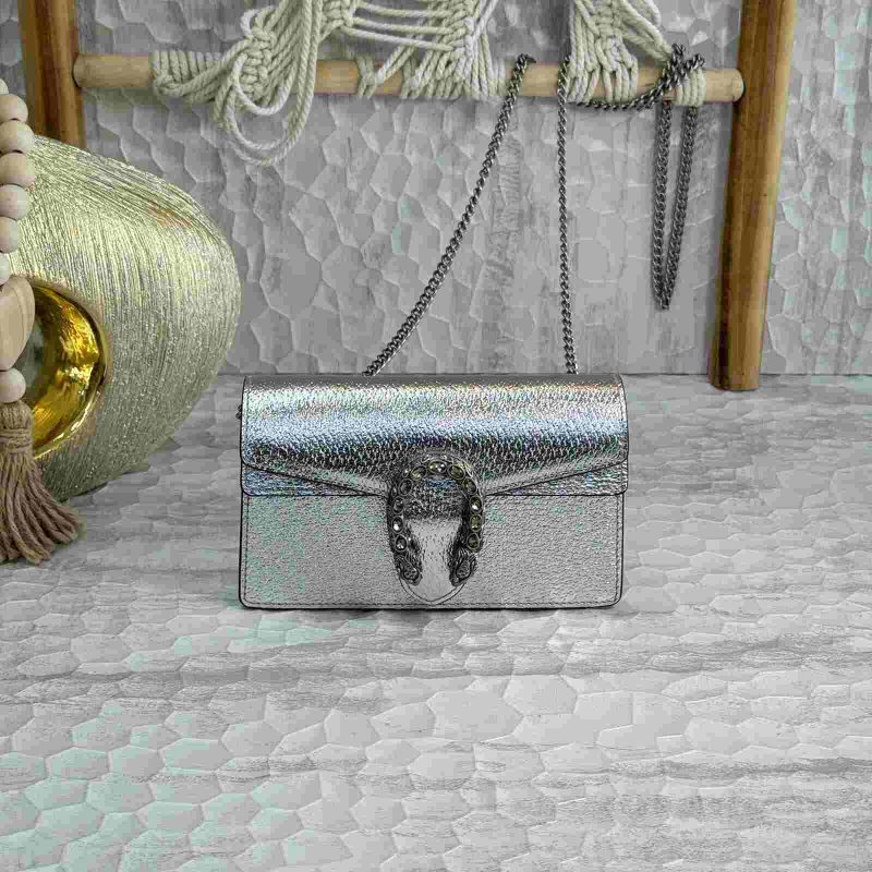 Gucci-dionysus-super-mini-bag-metallic-silver