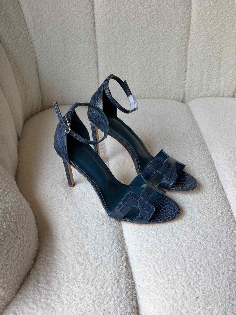 Hermes Joy 105 H cut out sandals blue Hermes-Joy-105-H-cut-out-sandals-blue