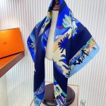 Hermes bottes story carre 90 navy blue silk scarf