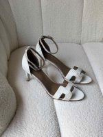 Hermes-premiere-105-crocodile-leather-sandal