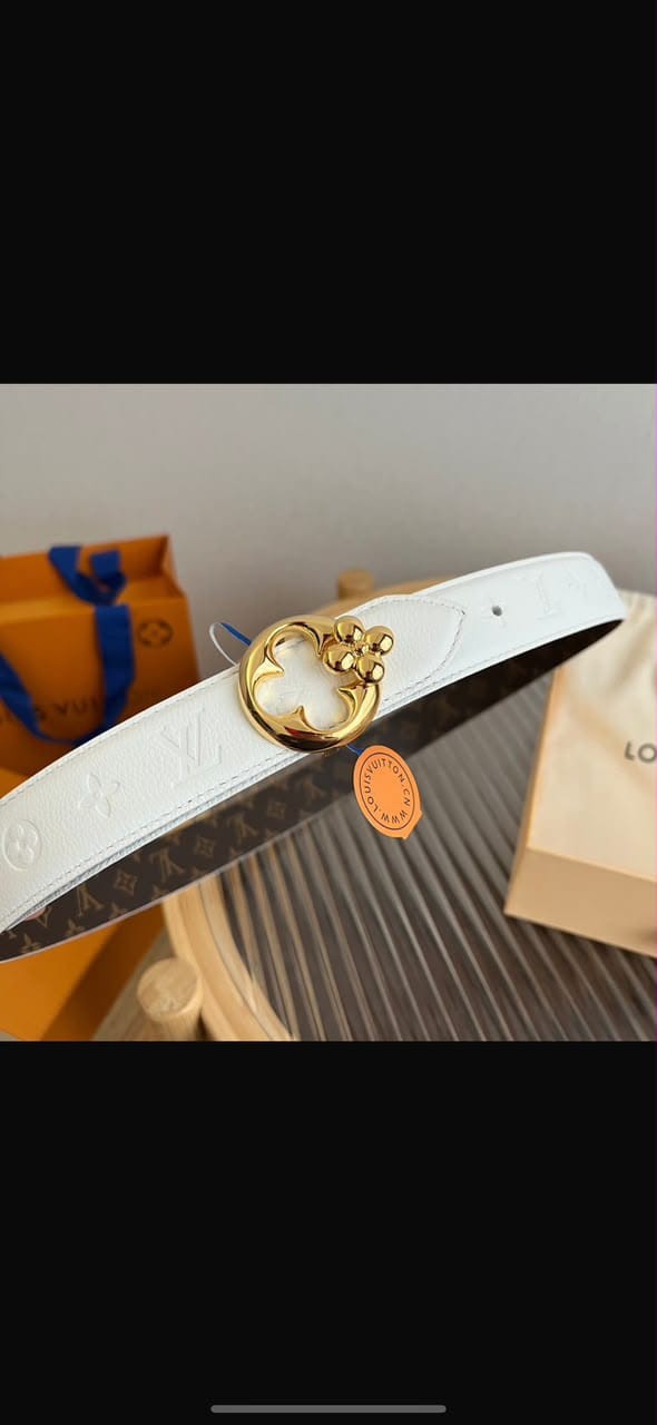 Louis vuitton lv flowergram round reversible white belt Louis vuitton lv flowergram round reversible white belt