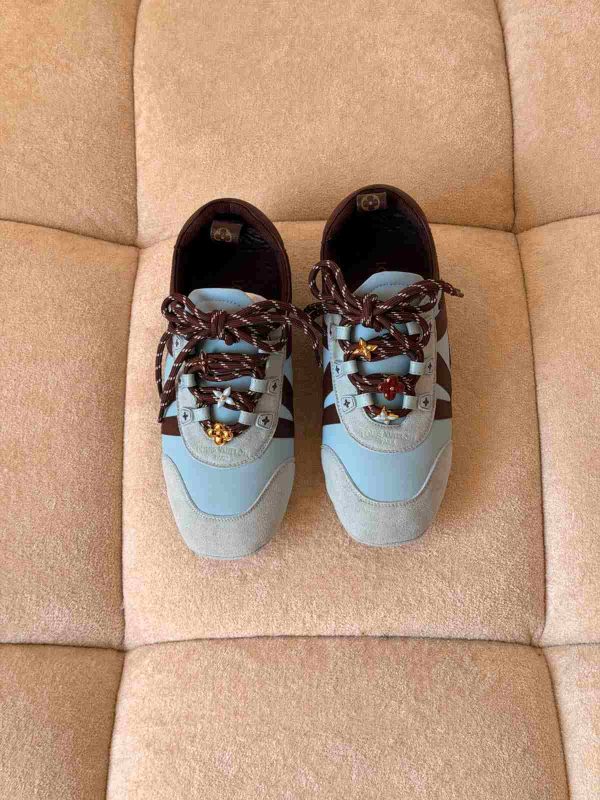 Louis vuitton lv sneakerina sneakers in bleu ciel