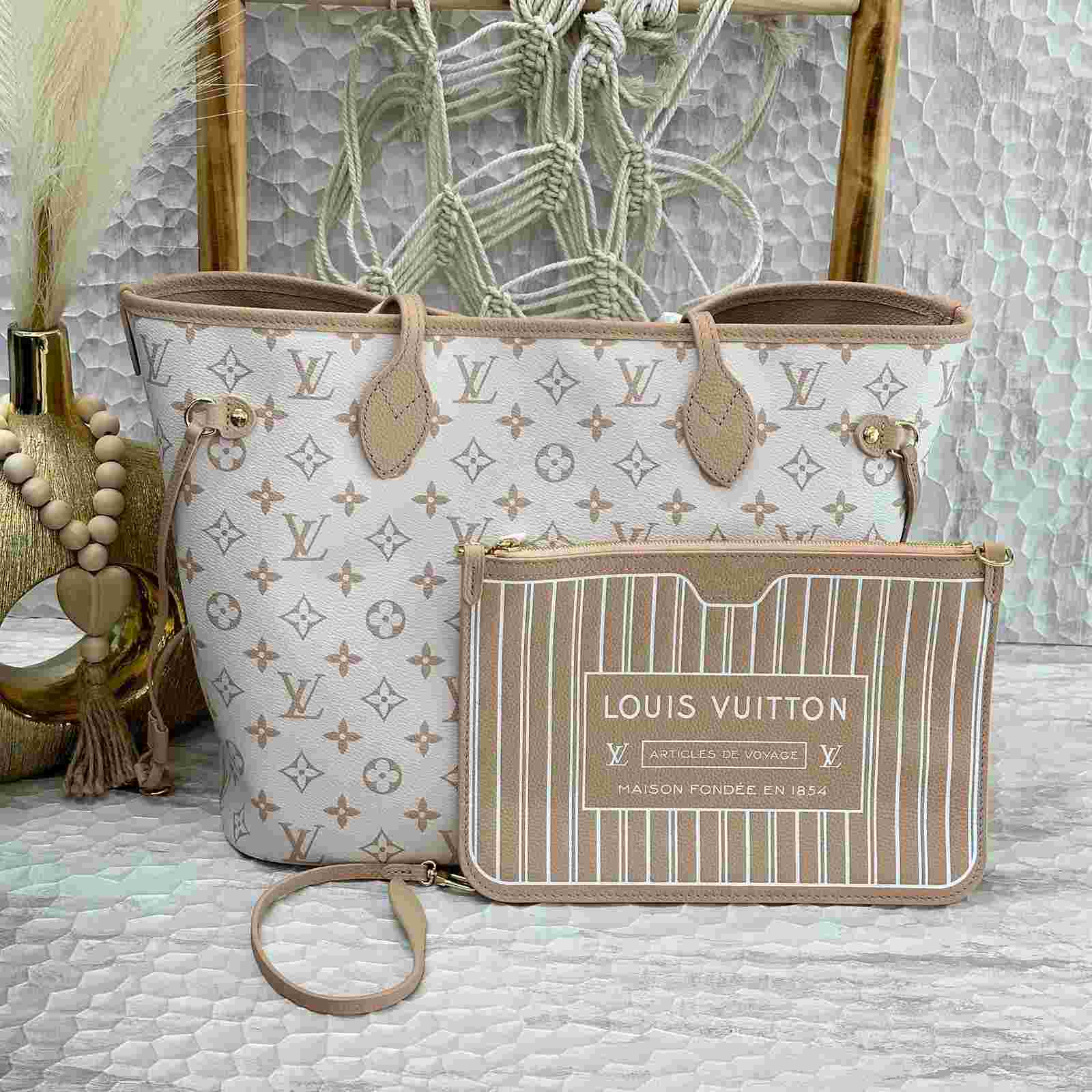 Louis vuitton neverfull Inside out mm bag in dune Louis vuitton neverfull Inside out mm bag in dune