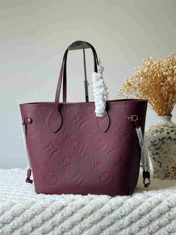 Louis vuitton neverfull mm in wine monogram empreinte leather