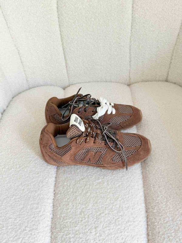 Miu miu x new balance 530 sl suede and mesh sneakers in brown