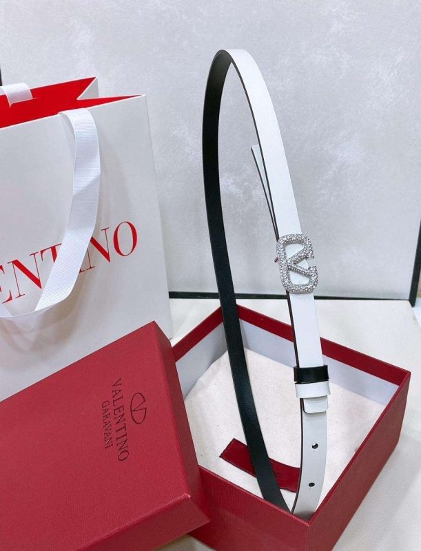 Valentino garavani vlogo signature reversible white and black leather belt with crystal buckle