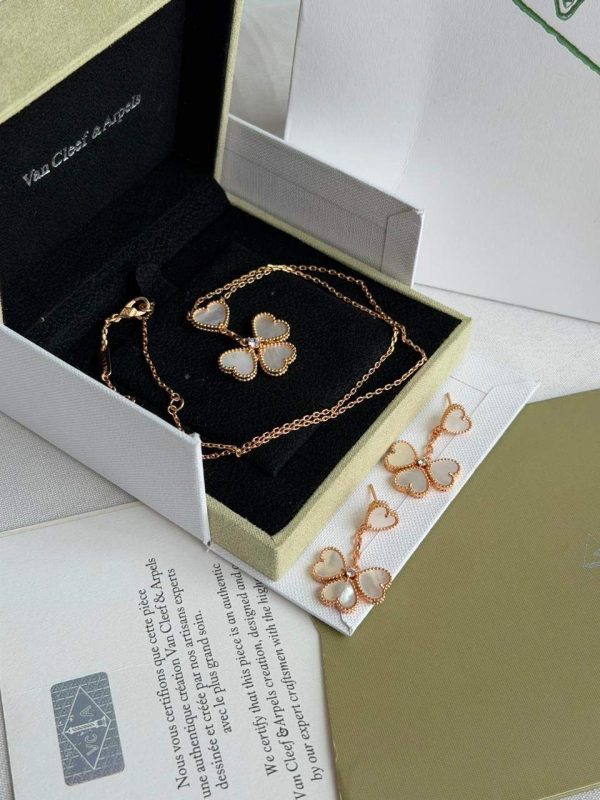 Van Cleef & Arpels Sweet Heart Diamond Necklace And Earrings Set