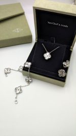 Van cleef & arpels vintage alhambra four leaf clover jewelry in silver